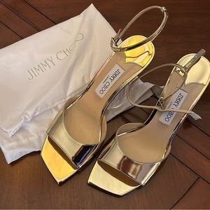 JIMMY CHOO
BRIEN 85 WOMENS PATENT ANKLE STRAP WEDGE SANDALS NWT SIZE 39